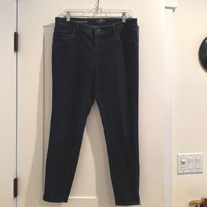 Loft brand modern skinny ankle jeans.